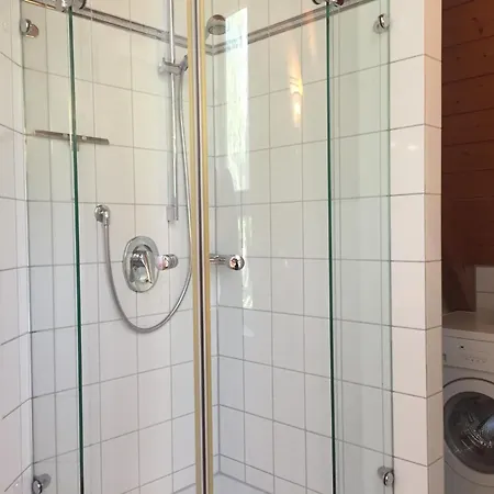 Apartmán Im Schlossgartenhaus Am Bodensee Mit Balkon Und Gartenterrasse In *