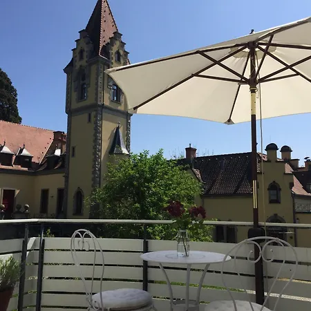 Apartmán Im Schlossgartenhaus Am Bodensee Mit Balkon Und Gartenterrasse In