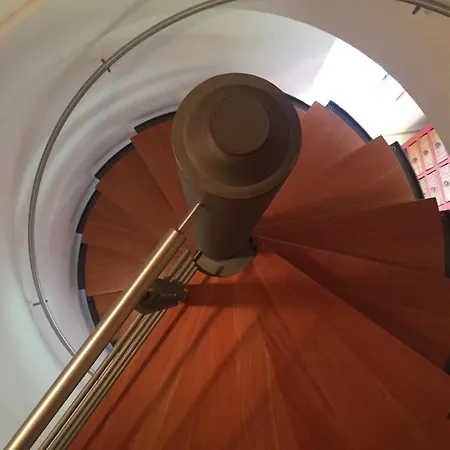 Im Schlossgartenhaus Am Bodensee Mit Balkon Und Gartenterrasse In 公寓